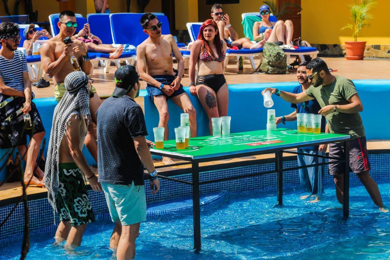 Wild Rover Huacachina Ica Dış mekan fotoğraf